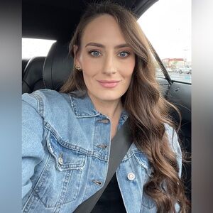 Meet your Posher, Mackenzie